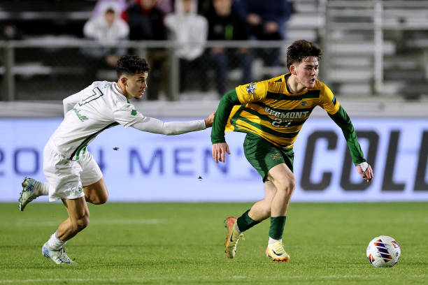 他的加盟或 他的加盟或